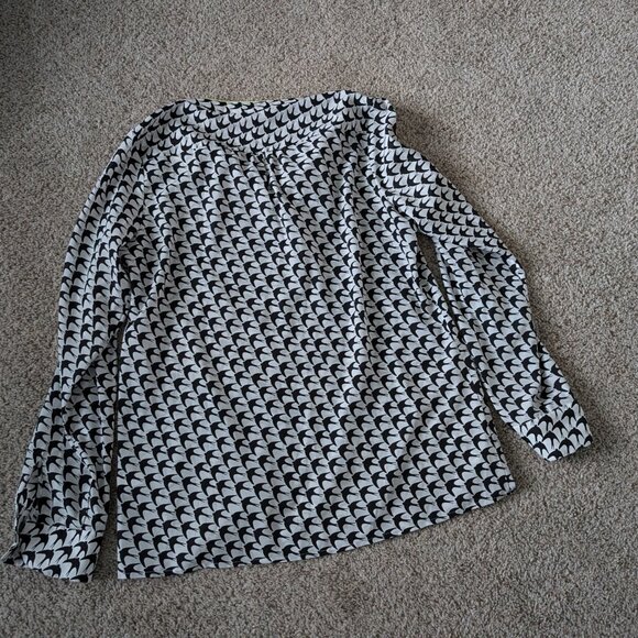 EUC (worn once) Banana Republic blouse, L Tall - Picture 8 of 8